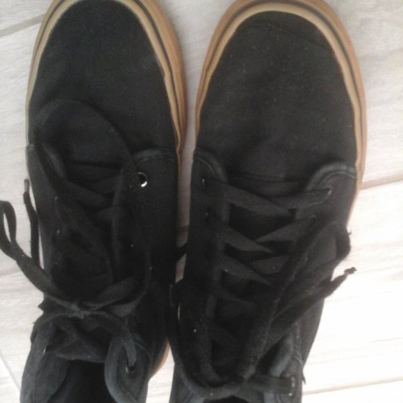 Fila Black Canvas Lace Up  Sneakers Size 7.5M Make Offer - Picture 8 of 8